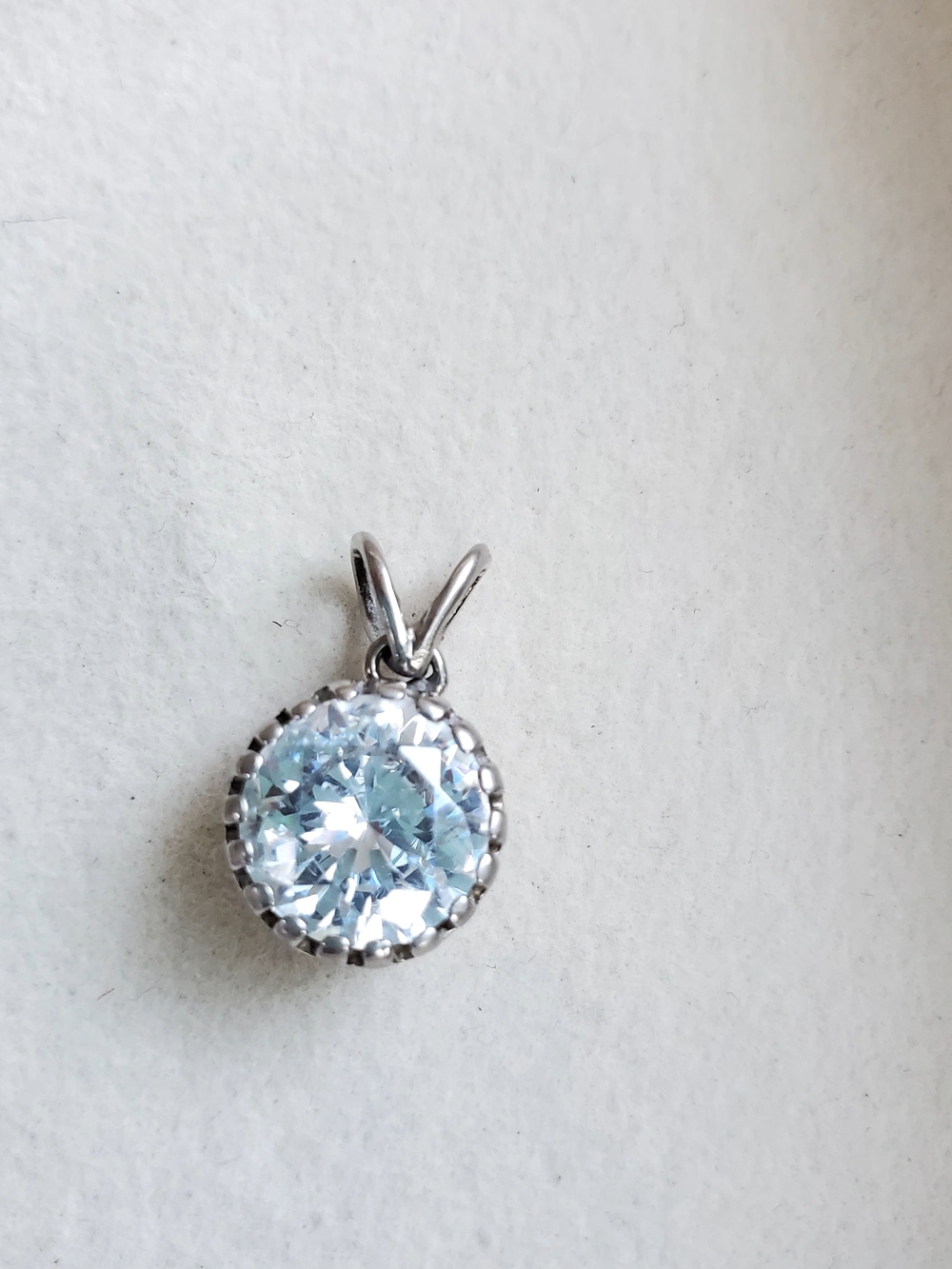 Sterling Silver Round Crystal Pendant • 2.66g